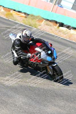 media/Oct-15-2022-TrackXperience (Sat) [[8f70b8b0be]]/Group 2/session 2 turn 3 and 4/